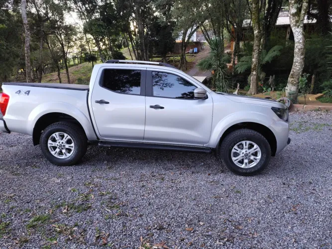 Nissan Frontier SE CD 4X4 2.3 Bi-TB Diesel Aut. 2023