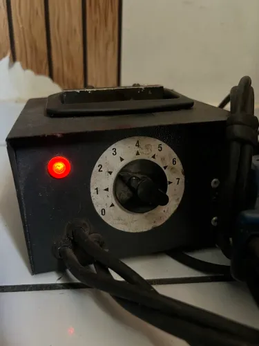Máquina de frizar 