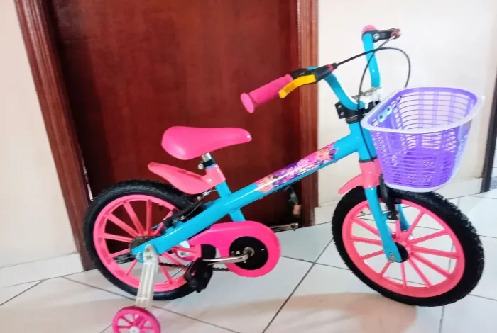 Bike Barbie aro 16! Estado de nova ! Aceito cartão !