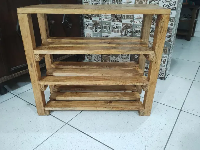 SAPATEIRA EM MADEIRA MACIÇA, 70CM COMPRIMENTO X 30CM LARGURA X 60CM ALTURA 