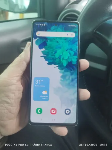 Vendo ou troco Celular Samsung S20 fe 5g versão Snapdragon de 128 GB.