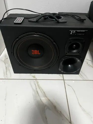 Caixa trio JBL 