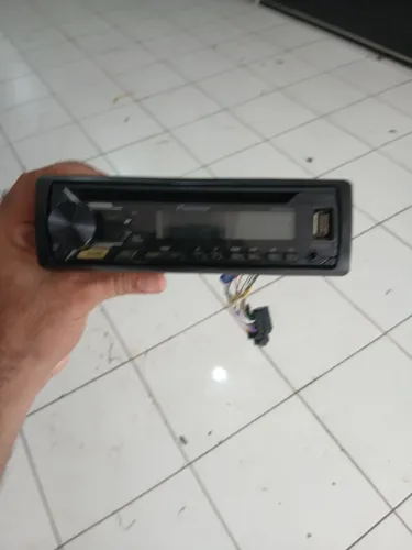 Tocar cd pioneer USB rádio auxiliar nao é Bluetooth 