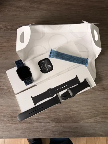 Apple Watch Series 11 - 42mm