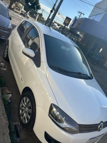 Volkswagen Fox 1.0 MI Total Flex 8V 5P 2014