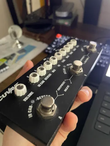 Pedaleira M-Vave Cube-Baby Bass