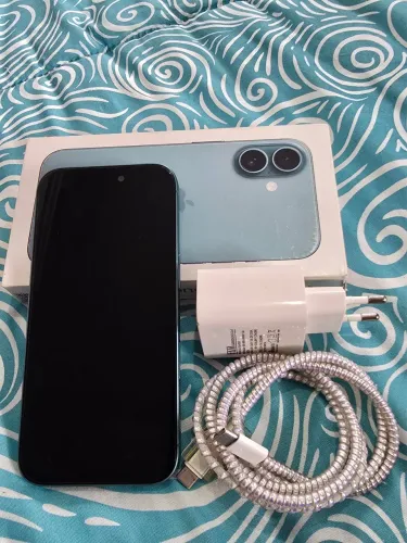 Vende-se iPhone 16 ou troca por s24/s25/s26 da linha ultra