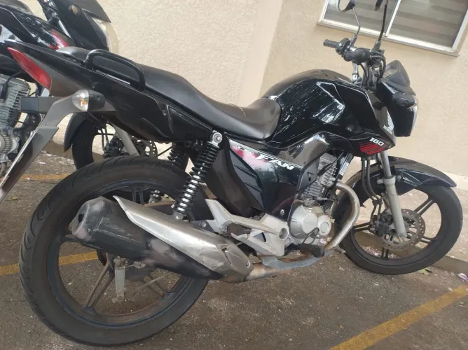 Vende Moto CG 160 2018 segundo dono