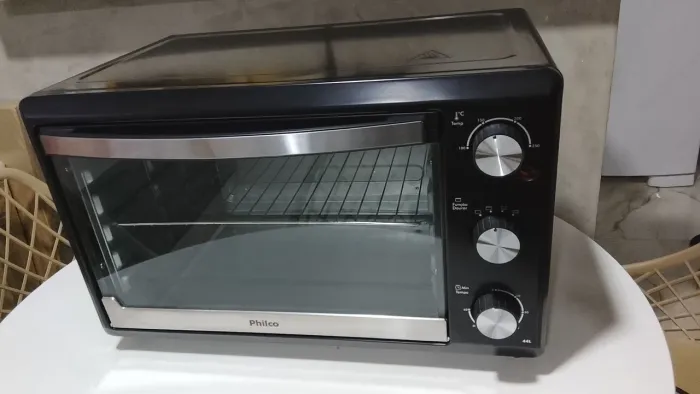 Forno Elétrico Philco Grill 44L. Modelo PFE44P<br>110v - 1.500w