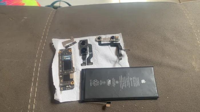 Placa mãe iPhone 11 64 gigas