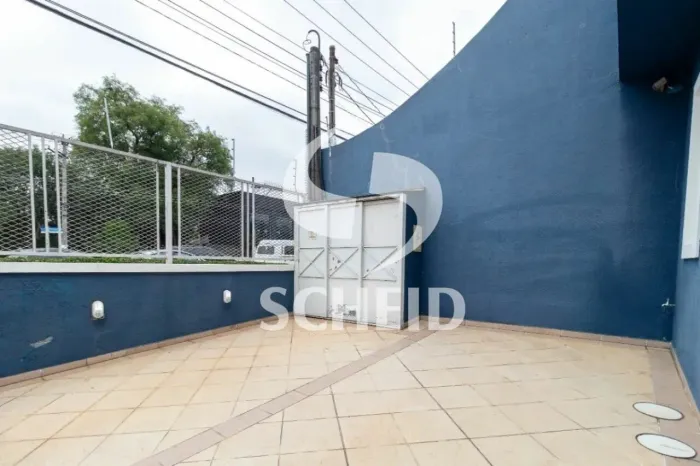 Sobrado Comercial á Venda no Alto da Boa Vista com 160m², 2 vagas.
