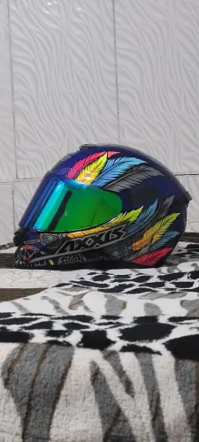 Capacete esportivo 