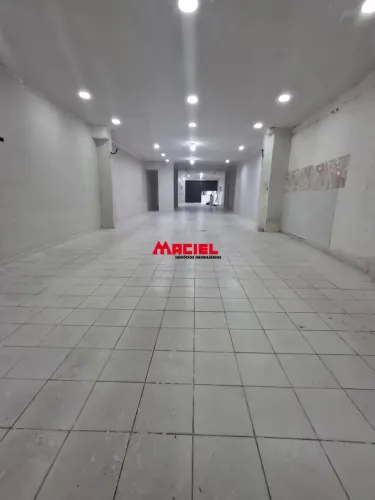 PONTO COMERCIAL - FRENTE AO MERCADO MUNICIPAL - CALÇADÃO - VAGO - PERTÍSSIMO BUSCA BUSCA-