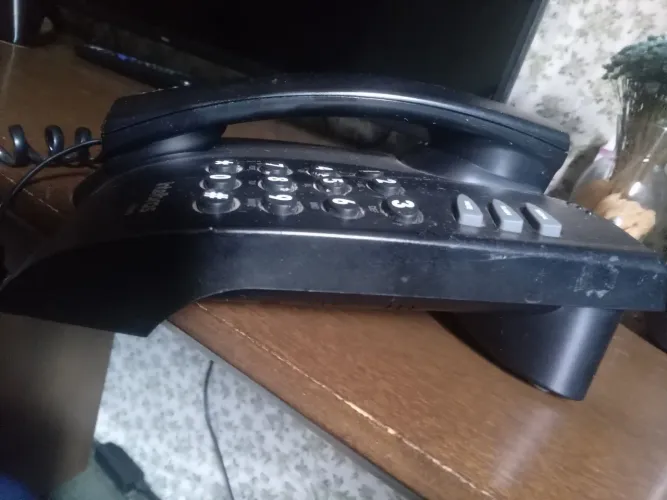 Telefone ?