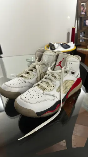 Tênis Jordan Mars 270 