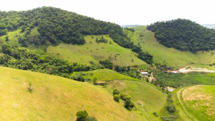 Fazenda/Sítio/Chácara para venda tem metros quadrados com 5 quartos