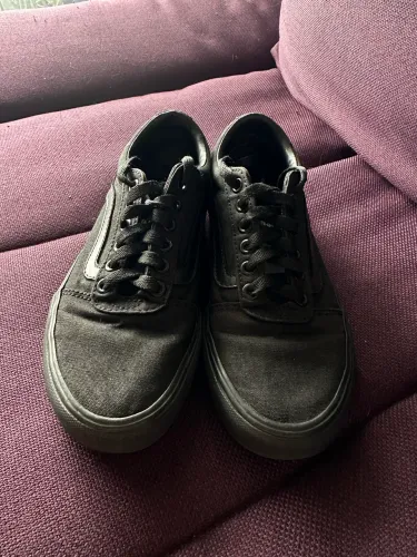 Tênis preto Vans tamanho 36