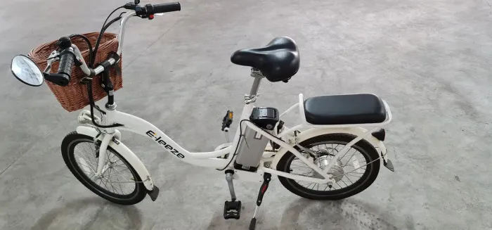Bicicleta elétrica