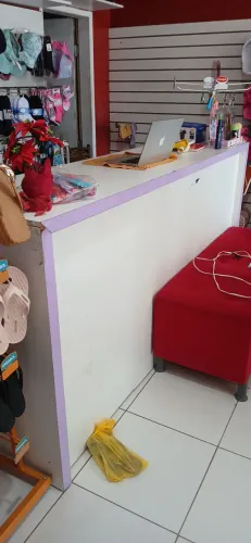 Balcão de caixa grande pra vender