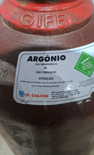 Cilindro de argonio 7m³ com regulador