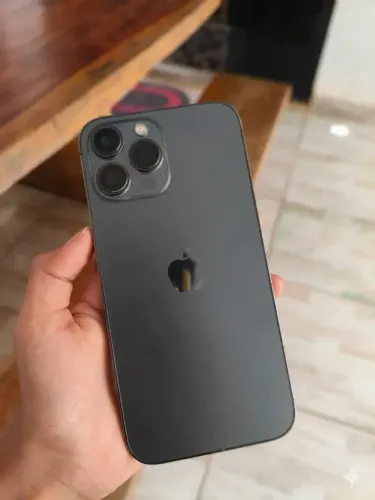 iPhone 13 Pro 128GB Preto // Bateria 86% // impecável // retirada na Savassi