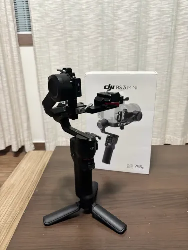ESTABILIZADOR GIMBAL DJI RS3 Mini