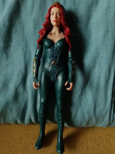 Boneco Mera 30cm Dc Comics