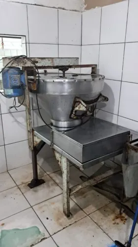 Máquina de depenar frango