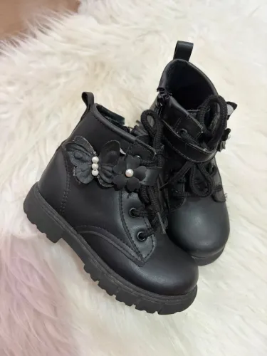 Bota 23
