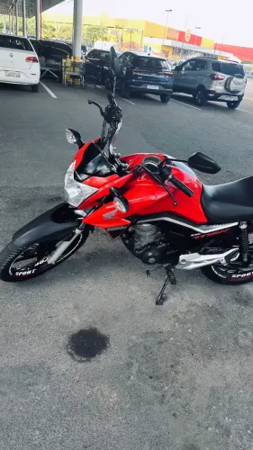Titan vermelha 2021