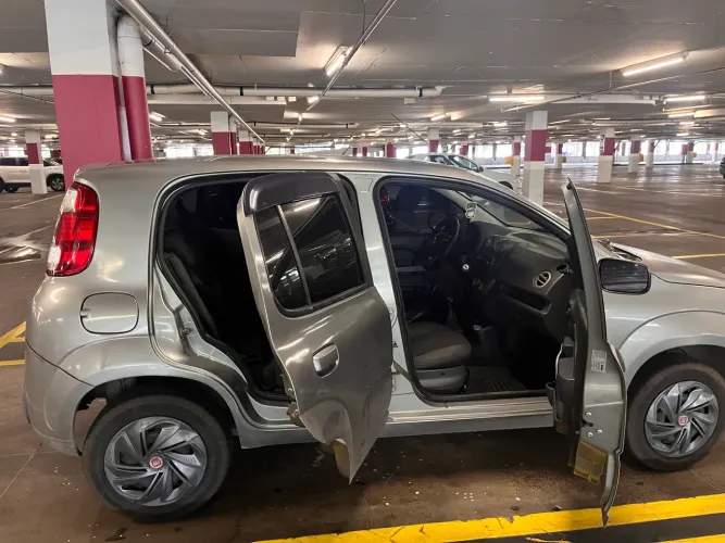 Fiat Uno Vivace/rua 1.0 EVO Fire Flex 8V 5P 2012