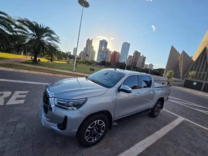 Toyota Hilux CD SRX 4X4 2.8 TDI 16V Diesel Aut. 2022
