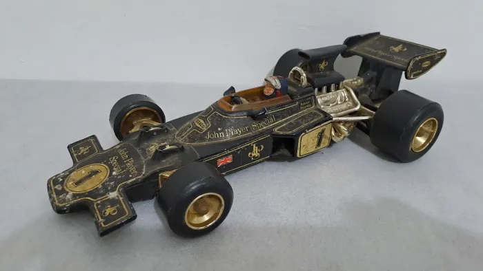 MT (M1) Emerson Fittipaldi Lotus 1:18 Corgi John Player Special Formula 1 Campeão 1972 F1