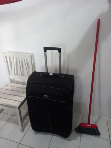Mala forte 5 rodinhas 23kg 2 cadeados