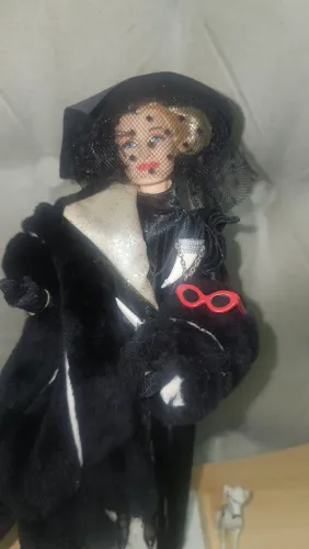 Cruella de vil - filme live action 101 dálmatas Glenn Close