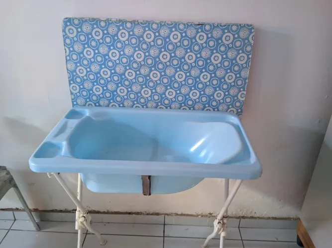Banheira com suporte