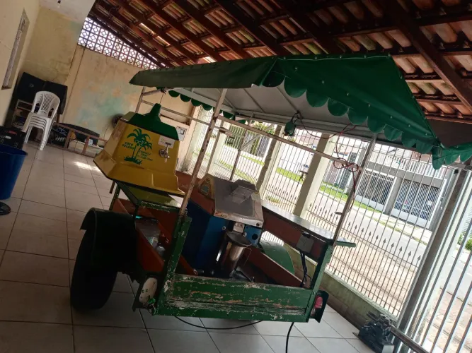 Carretinha de caldo de cana