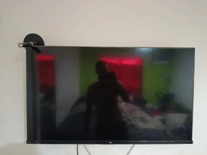 TV smart TCL 43 polegadas