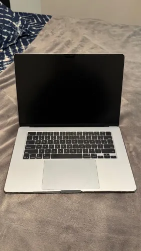 MacBook Air M4 - 15?- 16Gb RAM - SSD 512gb