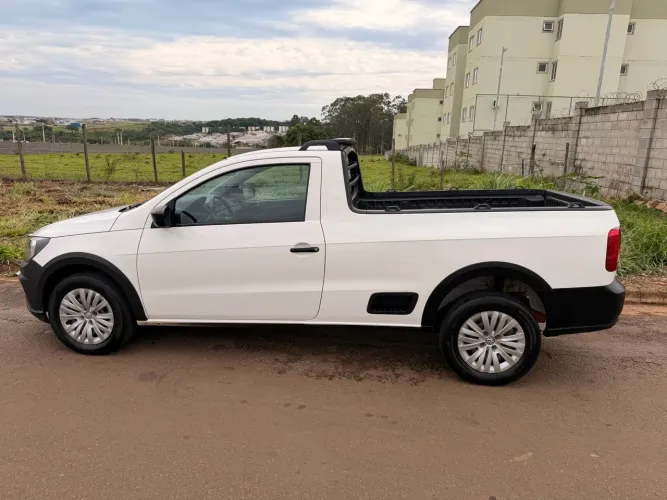 Volkswagen Saveiro Robust 1.6 Total Flex 16V 2023