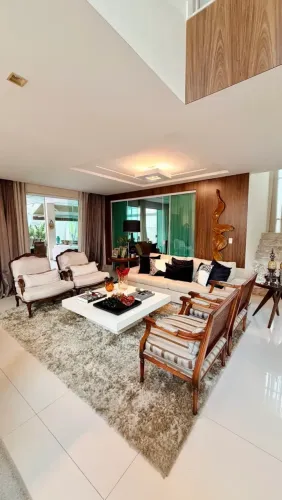 Casa a venda no West Side Boulevard