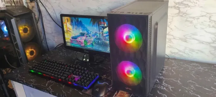 VENDO/TROCO PC GAMER I5 7400/ 8GB DDR4/ RX550 / SSD480GB/ TELA 20/ FORMATADO + ENTREGA