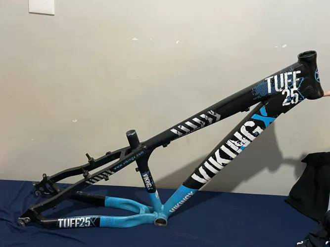 Quadro Vikingx Tuff 25 Aro26
