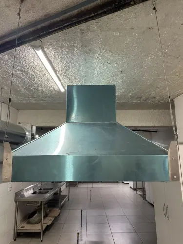 Coifa industrial, 2,95 × 0,84 m