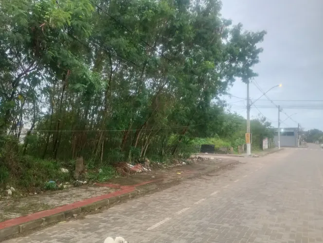 Vendo terreno 400m² - bairro Portal das Garças - VV