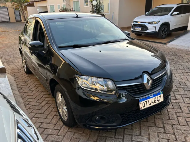 Renault Logan Dynamique Hi-flex 1.6 8V 4P 2015