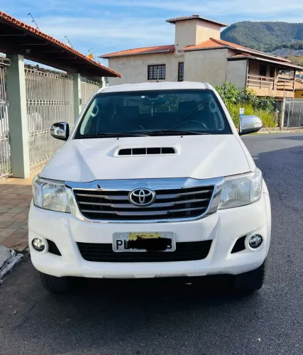 Toyota Hilux CD SRV D4-d 4X4 3.0 TDI Diesel AUT 2015