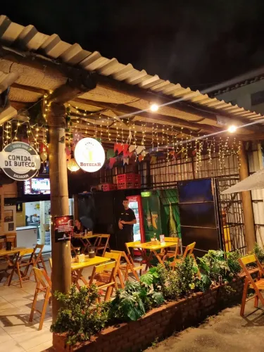 Vaga de auxiliar de cozinha