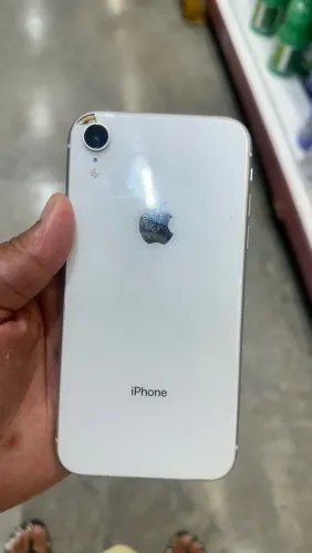 iPhone XR