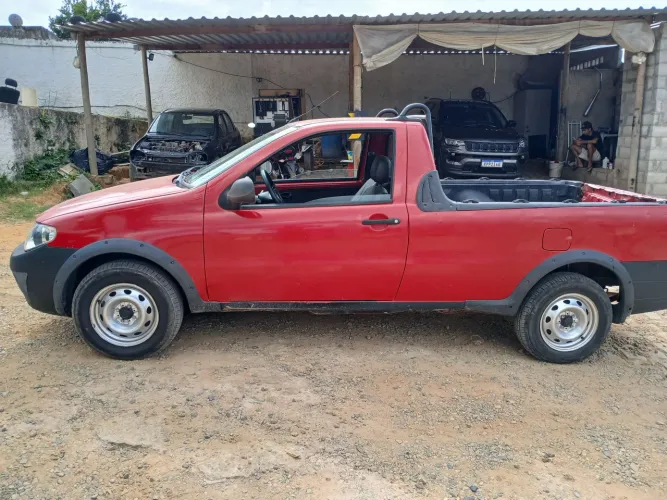 Fiat Strada 1.4 MPI Fire Flex 8V CS 2012